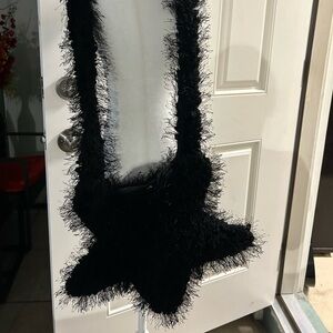 Black Fuzzy Star-Shaped Shoulder Bag